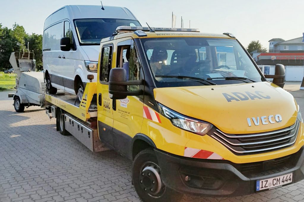 Abschleppdienst 2 Abschleppen Transporter