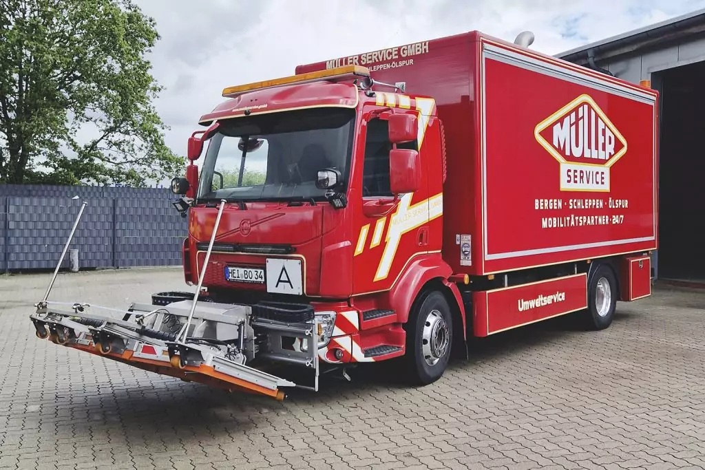 Ölspurreinigungsmaschine